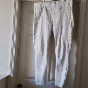 Maurices white jeggings